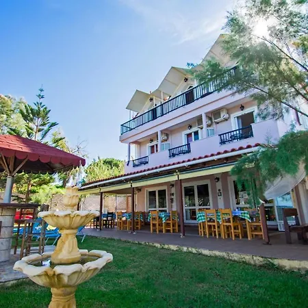 Psarou Apartment
