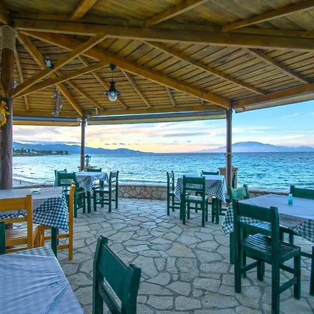 Apartment Psarou Amoudi