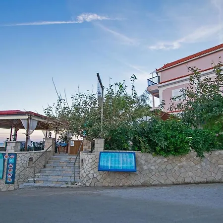 Apartment Psarou Amoudi