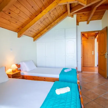 Psarou Apartment