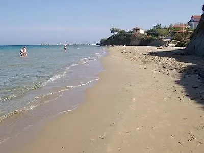 Psarou Apartment *