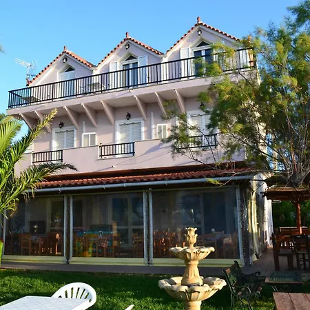 Apartment Psarou Amoudi