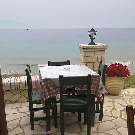 Psarou Apartment